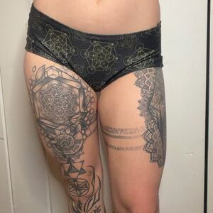 Stylish Black and Gold metatrons cube print Cheekies